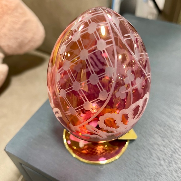 Pink & Gold Mouth blown Etched Glass Egg with pedestal from Egypt, NWT - Picture 4 of 6
